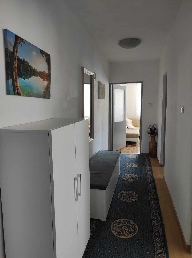 Ajsha Guesthouse Jajce Bagian luar foto